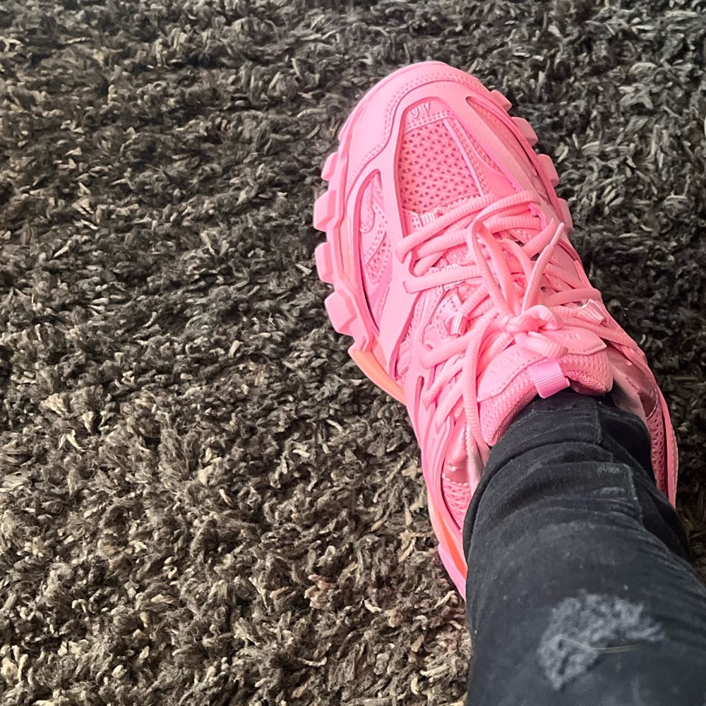 all pink balenciaga tracks